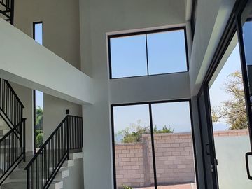 Casa nueva vacacional en Oaxtepec fraccionamiento Jacarandas con alberca y 3 recamaras
