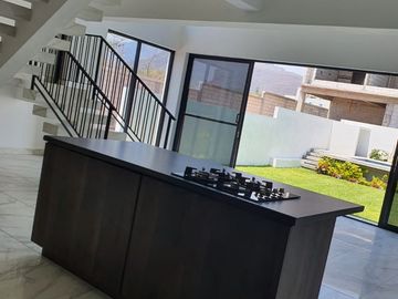Casa nueva vacacional en Oaxtepec fraccionamiento Jacarandas con alberca y 3 recamaras