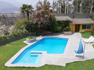 Exclusiva Propiedad con Vista al Río Maipo!