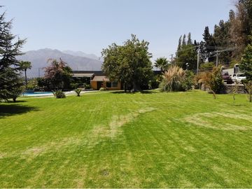 Exclusiva Propiedad con Vista al Río Maipo!