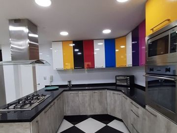 Exclusiva Propiedad con Vista al Río Maipo!