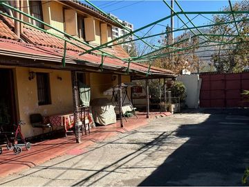 Gran propiedad a cuadras de centro de San Bernardo