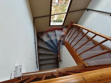 EXCELENTE OPORTUNIDAD! CASA COMERCIAL EN VENTA