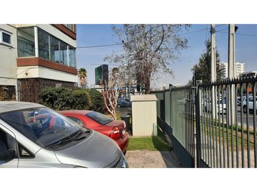 VENTA DEPTO 2D 1B 1E - UBICADO EN LAS CONDES
