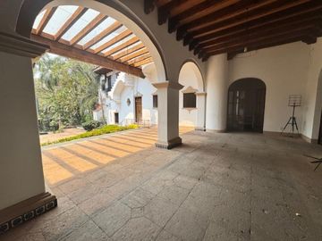 Espectacular Propiedad en Centro de Cuernavaca