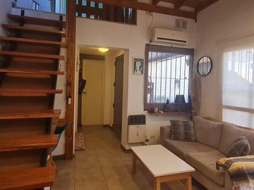 ¡Oportunidad! PH 2 Ambientes con Patio y Parrilla refaccionado- En Venta