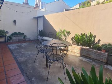 ¡Oportunidad! PH 2 Ambientes con Patio y Parrilla refaccionado- En Venta