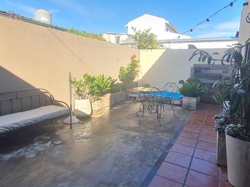 ¡Oportunidad! PH 2 Ambientes con Patio y Parrilla refaccionado- En Venta