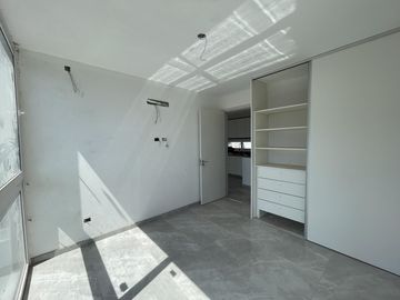 Departamento 2 Ambientes a estrenar con cochera - Puerto de Olivos.