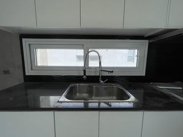 Departamento 2 Ambientes a estrenar con cochera - Puerto de Olivos.
