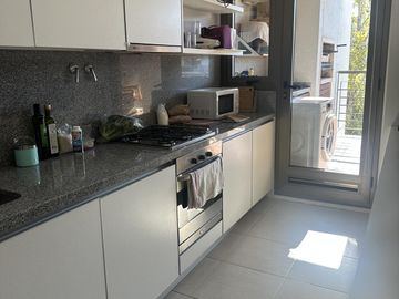 Excelente departamento en exclusivo complejo