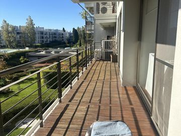 Excelente departamento en exclusivo complejo