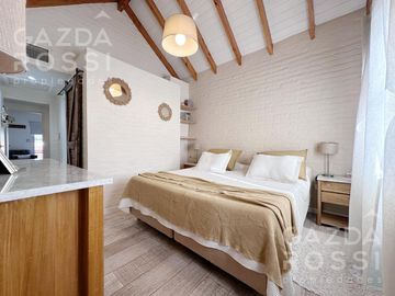 Casa con piscina en Campos De Echeverria