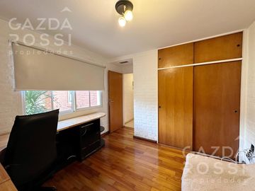 Casa con piscina en Campos De Echeverria