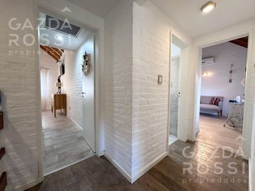 Casa con piscina en Campos De Echeverria