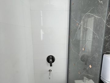 Departamento 2 ambientes a estrenar con cochera - Puerto de Olivos.
