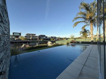Casa en El Yacht