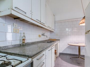 Destacado Departamento de 3 habitaciones en Balvanera