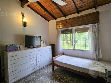 Venta Casa Quinta sobre Lote de 5600 mts2  con Piscina, Parrilla y  Quincho en Benavidez