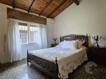 Venta Casa Quinta sobre Lote de 5600 mts2  con Piscina, Parrilla y  Quincho en Benavidez