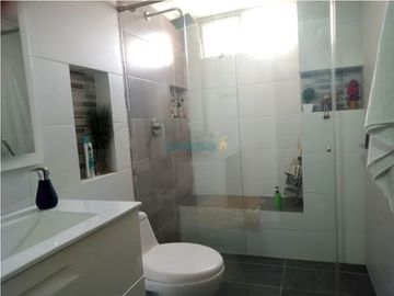 Venta Apartamento Laureles zona central cercano a Santa Teresita