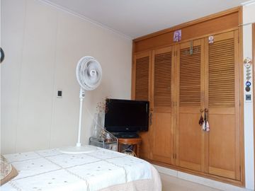 Venta Apartamento Laureles zona central cercano a Santa Teresita