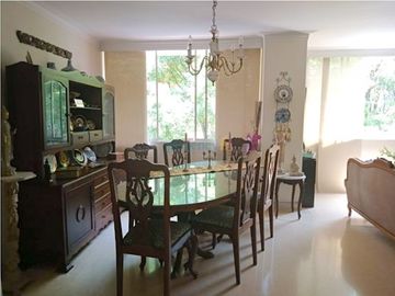 Venta Apartamento Laureles zona central cercano a Santa Teresita