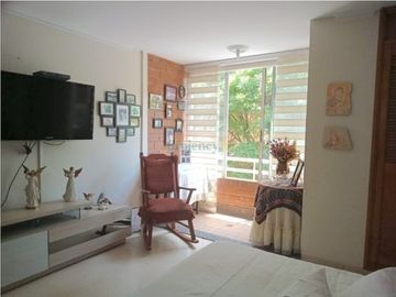 Venta Apartamento Laureles zona central cercano a Santa Teresita