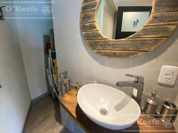 Casa en venta en uno de los Barrios Centrales en Abril C.C, Guillermo Hudson, Berazategui - Apto Credito