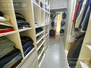 Casa en venta en uno de los Barrios Centrales en Abril C.C, Guillermo Hudson, Berazategui - Apto Credito
