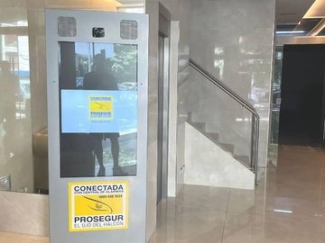 Piso 4 ambientes con cochera, balcón y parrilla en Belgrano APTO CREDITO