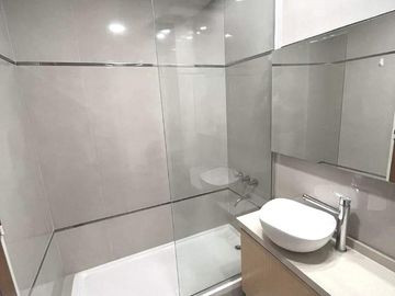 Piso 4 ambientes con cochera, balcón y parrilla en Belgrano APTO CREDITO