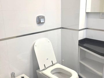 Piso 4 ambientes con cochera, balcón y parrilla en Belgrano APTO CREDITO