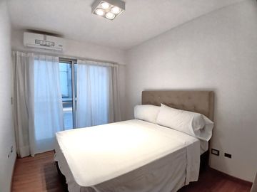 Piso 4 ambientes amoblado con balcón, parrilla, patio y cochera en Belgrano APTO CREDITO