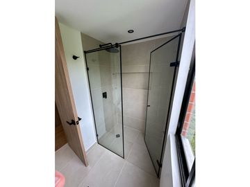 Apartamento en Venta Cumbres Envigado Remodelado Y vista  a verde