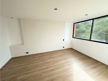 Apartamento en Venta Cumbres Envigado Remodelado Y vista  a verde