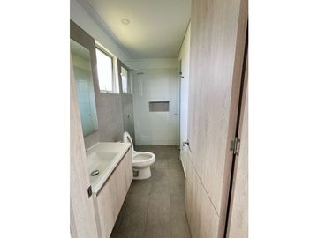 VENTA CASA UN PISO PALMA REAL VILLAVICENCIO