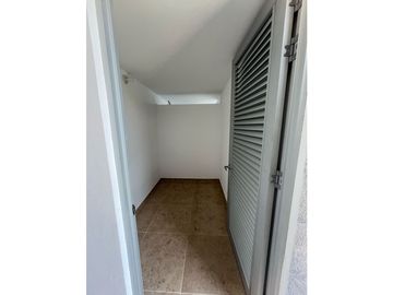 VENTA CASA UN PISO PALMA REAL VILLAVICENCIO