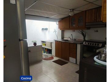 VENTA DE CASA BARRIO LA MERCED CN W:9076678