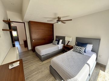 Casa en Venta de 4 recamaras con alberca privada en Campo de Golf El Tigre