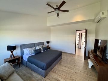 Casa en Venta de 4 recamaras con alberca privada en Campo de Golf El Tigre