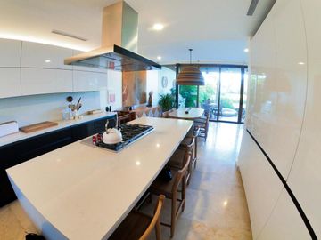 Casa en Venta en campo de Golf de 4 recamaras en Riviera Nayarit GARZABAY