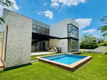 CASA EN VENTA  EN EL YUCATAN COUNTRY CLUB
