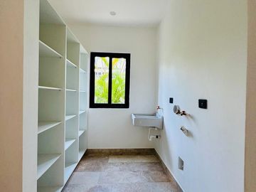 CASA EN VENTA  EN EL YUCATAN COUNTRY CLUB