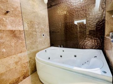 CASA EN VENTA  EN EL YUCATAN COUNTRY CLUB