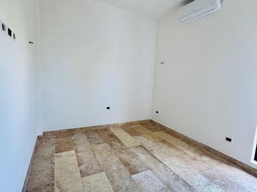 CASA EN VENTA  EN EL YUCATAN COUNTRY CLUB