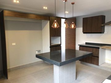DEPARTAMENTO TOTALMENTE REMODELADO EN LA CALLE DE HOMERO
