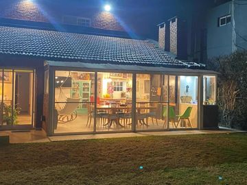 Casa en venta - 5 Dormitorios 3 Baños - Canning