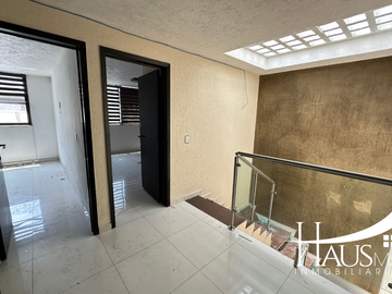 Casa en Venta, en Col. Sinatel
