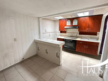 Casa en Venta, en Lomas Estrella